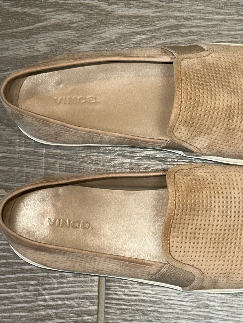 Vince Blair 5 Tan Perforated Leather Slip On Sneakers Shoes Platform Women’s 9.5